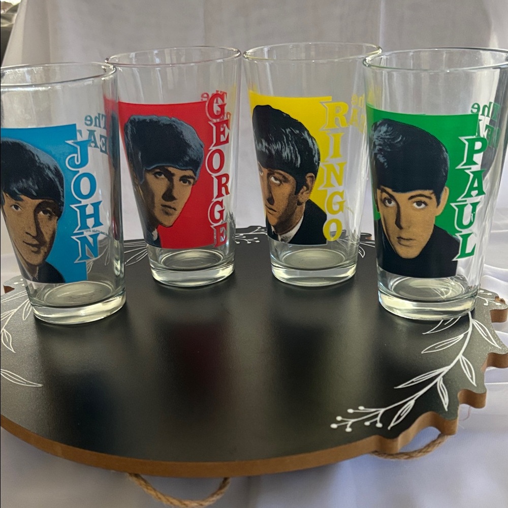 Colorful Beatles Glass Set